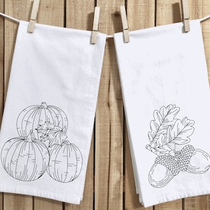 Pano de prato de outono com abóboras e bolotas neutras, pano de prato com desenho, decoração de outono, Ação de Graças, presente para anfitriã, pano de prato de outono, presente de casamento