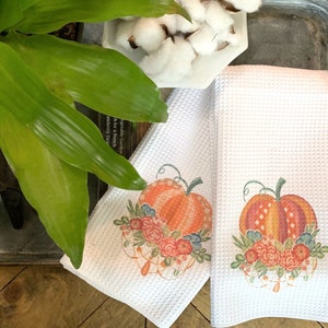 Boho Pumpkin Kitchen Towel, Fall Pumpkin Dish Towel, Fall Decor, Fall Kitchen Decor, Farmhouse Dish Towel, Flour Sack Tea Towel, Dish Towel