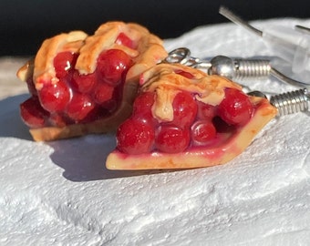 Cherry pie earrings. Handmade polymer clay realistic food earrings. Summer fruit earrings.Dessert earrings. Gift for baker. Dangle earrings.