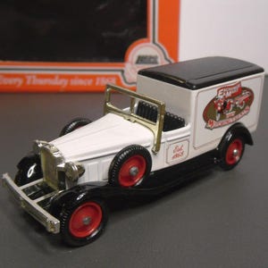 Lledo Exchange & Mart &quot;1987 Motoring Events&quot; - Diecast Vintage White Van Toy, d3