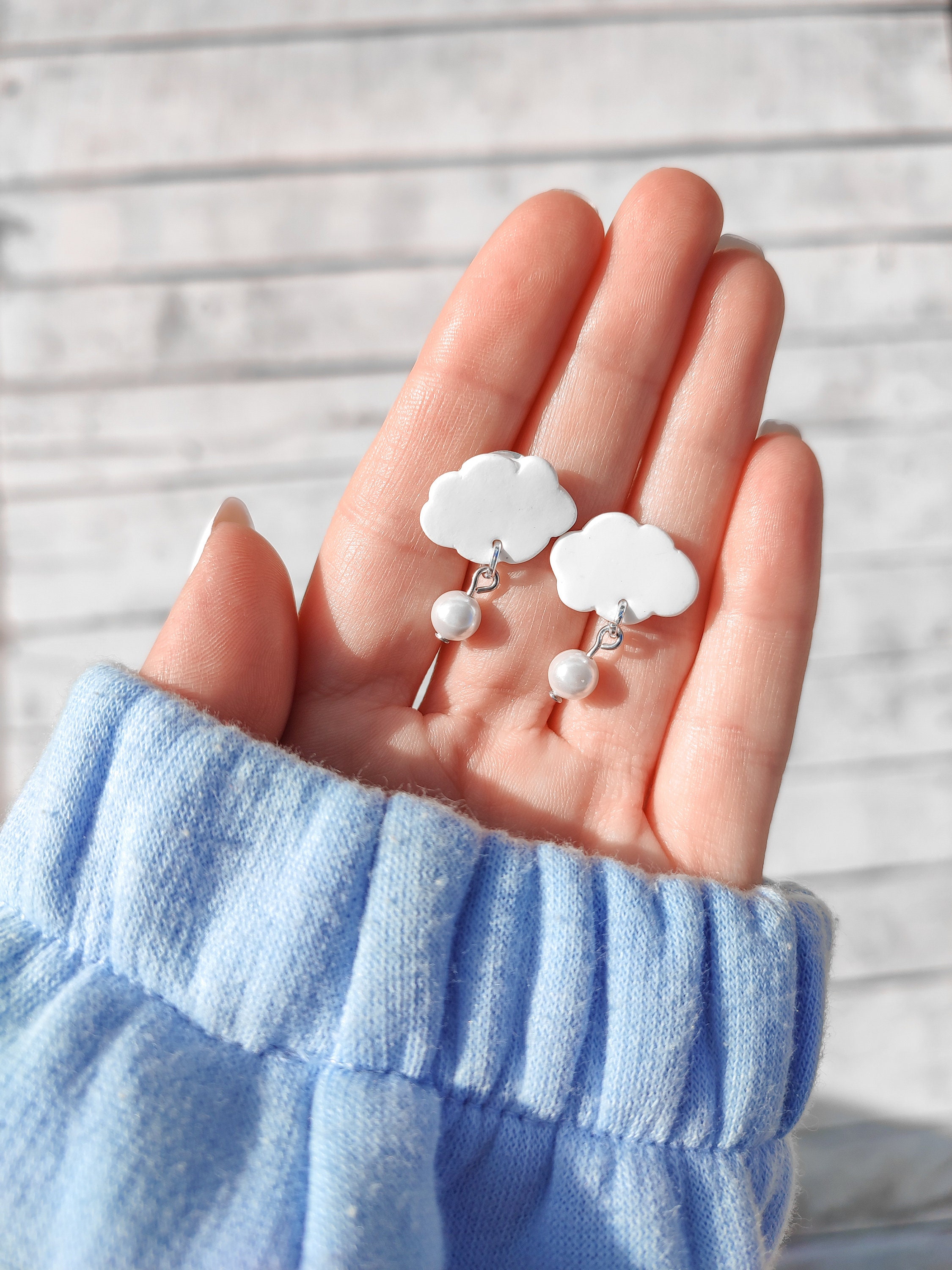 ■VINTAGE HOLLYWOOD■ Petit Cloud Earrings VH2336EA002B Cloud Earrings - Etsy