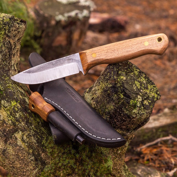 BPS Knives Bushmate Designed by DBK - Bushcraft Knife - Fixed-Blade Carbon Steel Knife with Leather Sheath and Firestarter - Full Tang Knife