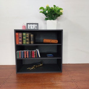 1/6 Scale Small Wide Bookshelf Unit