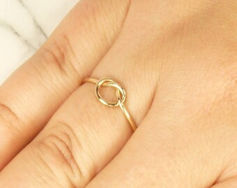 Love Knot Ring, Stacking Ring. 18 gauge Gold wire,Promise ring