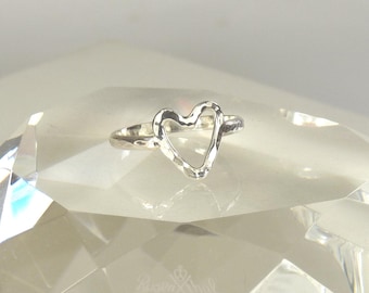 Sterling Silver Heart Ring, Hammered Band, Midi Knuckle Ring