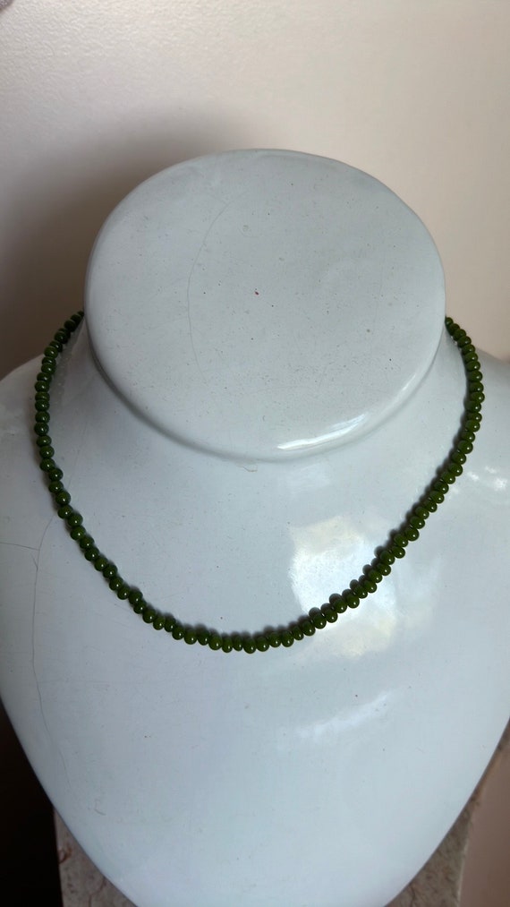 vintage small lake green jade necklace - image 6