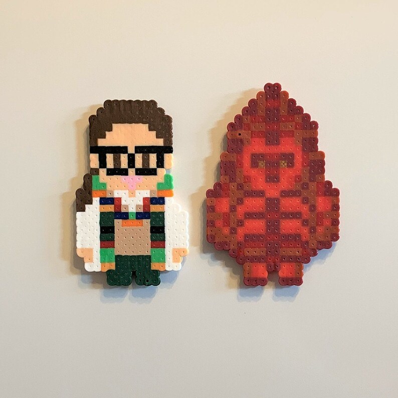 Zygon Perler bead magnet