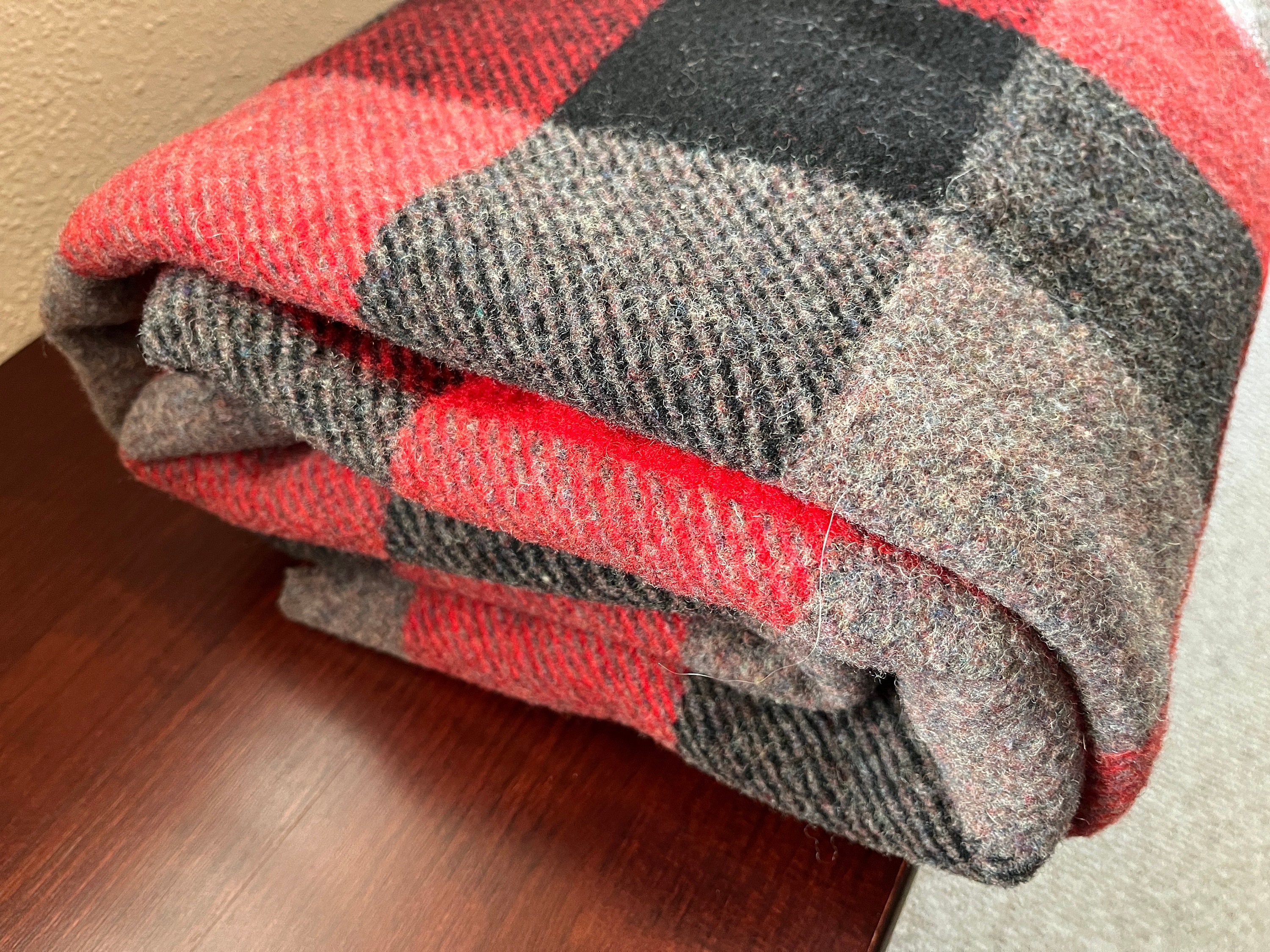 Sweater Stone – Amana Woolen Mill