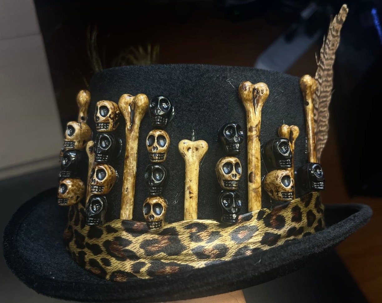 Unisex Adult Black Voodoo King Top Hat Skull Bones Feather Witch Doctor  Queen Cap Halloween Cosplay Costume Headpiece One Size 