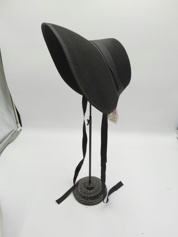 Wide Brim Black Bonnet Felt Women's Cosplay Hat Handmaids Costume Accessory Prop Wide Brim Black Bonnet Felt Women's Cosplay Hat Handmaids Costume Accessory Prop