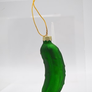 Hand Painted 3.5" Green Glass Pickle Ornament Old German Tradition Christmas Tree Decoration Holiday Fun Frosted Hanging