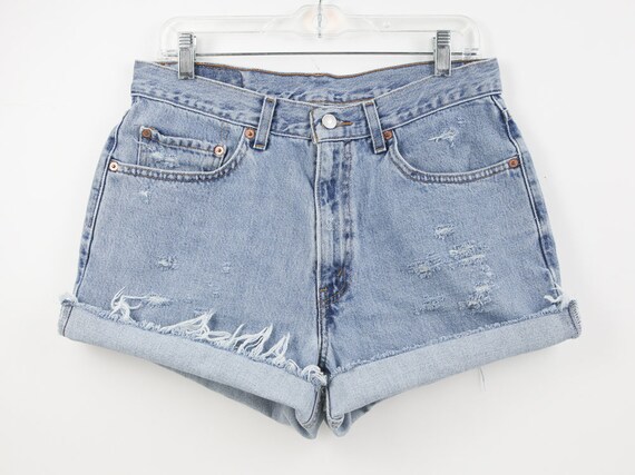 33 waist Levi High Waisted Denim Shorts 