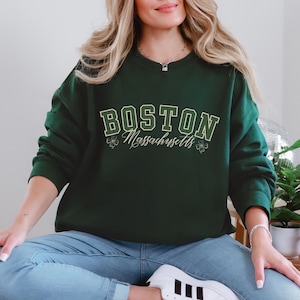 Boston Sweatshirt College Apparel Old Money Aesthetic Varsity Crewneck Boston Sweatshirts Boston University Boston College Massachusetts