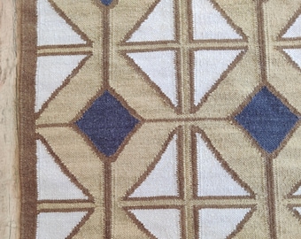 Handwoven Wool Area Rug: Camel Ivory Geometric Flatweave