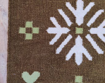 手織りコットンウールラグ | 青と白の幾何学模様の平織りウールラグ