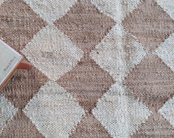 Handwoven Jute Hemp Rug: Natural Checkered Diamond Pattern, Bohemian Style