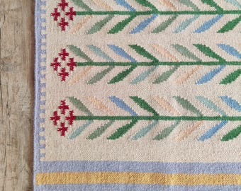 Handwoven Wool Area Rug: Modern Floral Flatweave Rug, 5x8 Ft Ivory Persian Wool Rug, Handwoven Wool Rug For Living Room, Personalized Rug