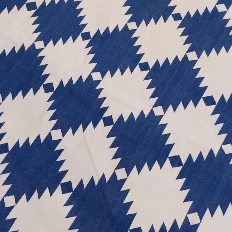 Alfombra azul y blanca, hecha a mano en algodón, con diseño geométrico, personalizada, de área, de algodón Dhurrie, para dormitorio, de 15 x 23 cm, 20 x 25 cm y 23 x 30 cm. imagen 5