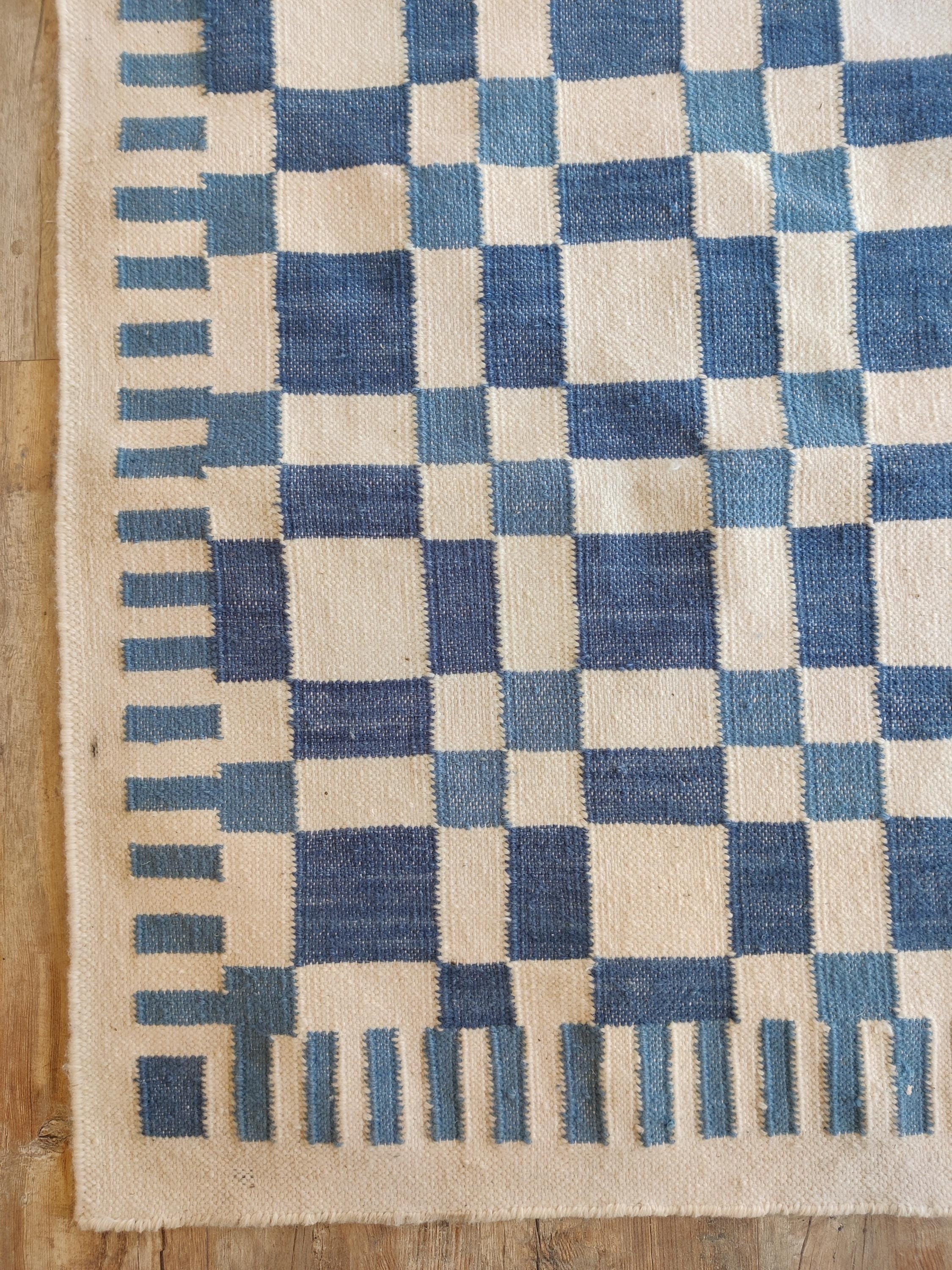 Blue and White Checkered Wool Rug: Handwoven Flatweave Rug, Checkerboard Rug, Check Mat Rug, Modern Kilim Style Rug, Indoor And Outdoor Rug