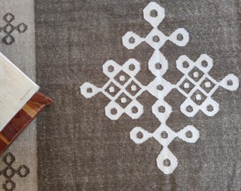 Handwoven Wool Area Rug: Boho Geometric Kilim, Neutral Farmhouse Decor