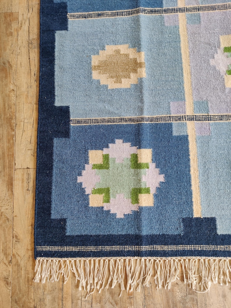 Scandinavian Rug Rollakan Blue Color, Wool Rug 5x8, Floral Kilim Area