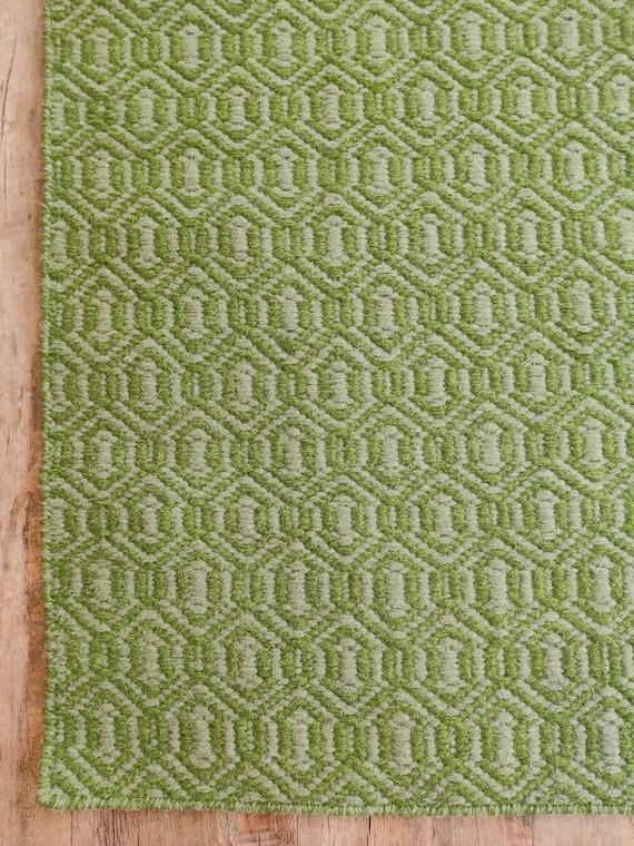 Green Scandinavian Wool Rug: Handloom Flatweave Design