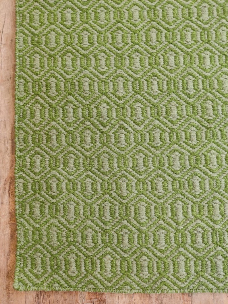 Green Swedish Scandinavian Design High-Quality Flatweave Wool Rug for Living Room, Bedroom, 8x10 Rug, Customize in all Size, Handloom Rug, Area Rug, Hallway Rug, Checkered Rug, Geometric Rug, 4x6, 5x8, 6x9, 8x10, 9x12 Ft Rug, Kitchen Rug, Boho Decor Rug, Home Decor Rug