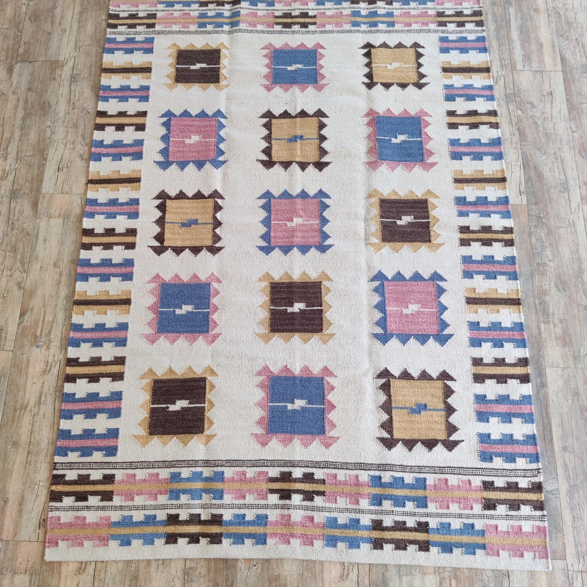 手織り幾何学模様ウールラグ：トライバルボヘミアンフラットウィーブ