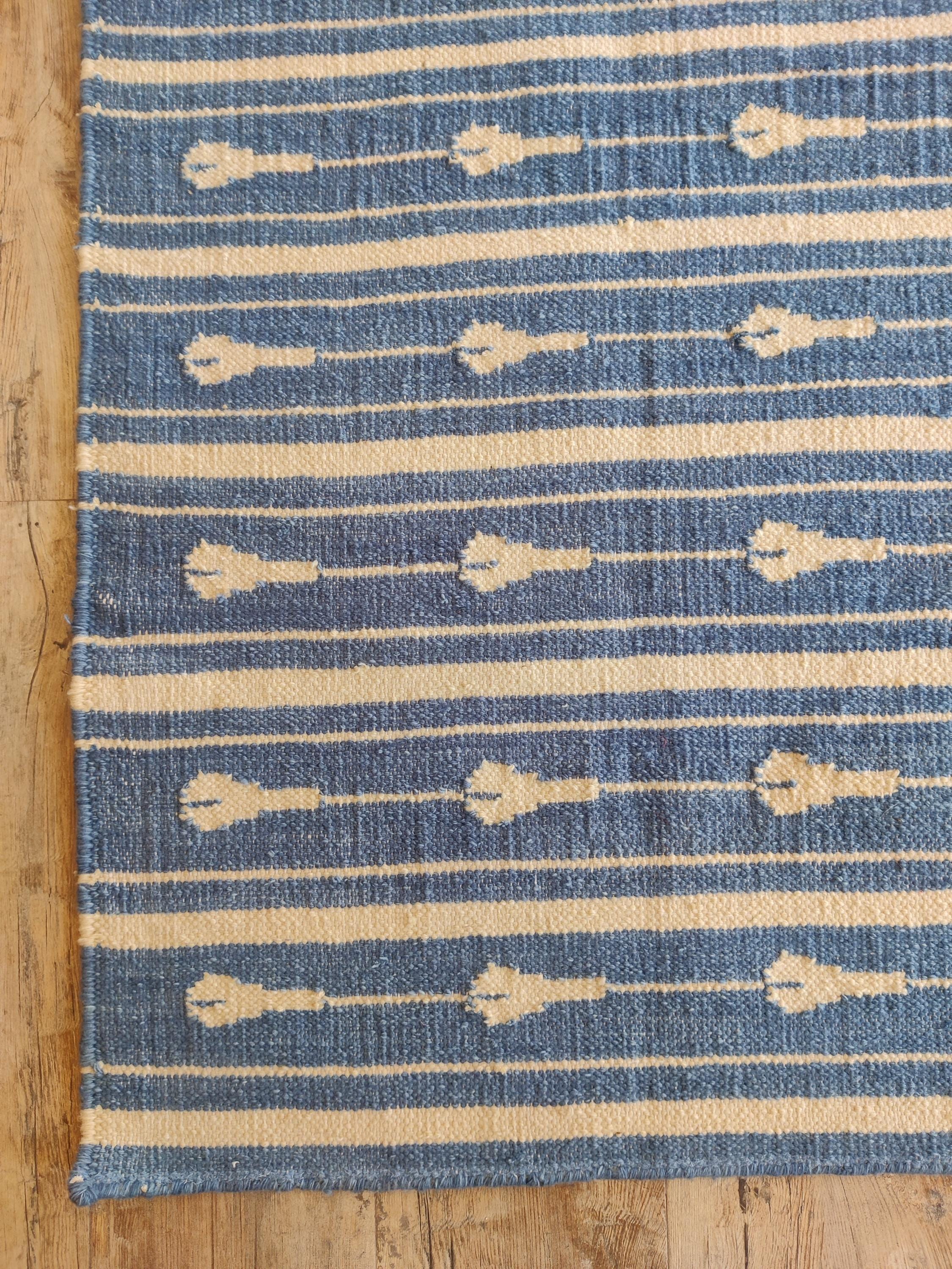 Handwoven Blue and White Wool Rug: Modern Geometric Kilim 5x8