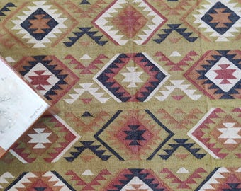 Handwoven Kilim Rug: Wool Jute Dhurrie, Bohemian Area Rug (5X7 Ft)