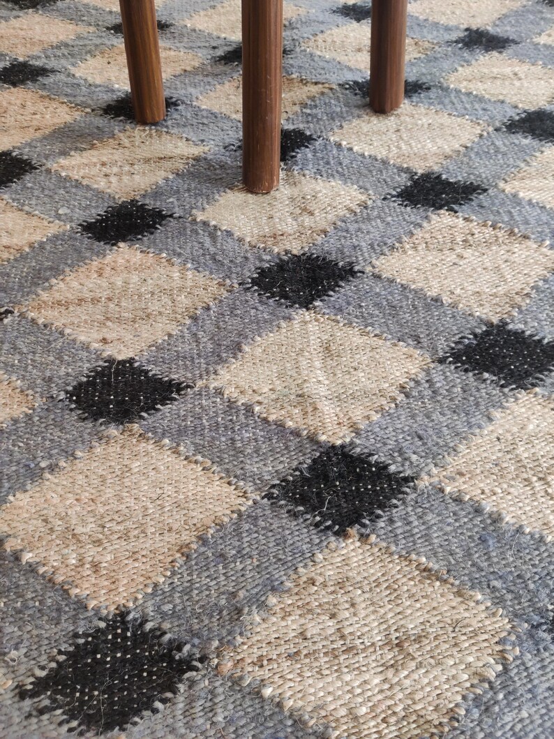 Handwoven Jute Hemp Rug, Black Grey Geometric Diamond Flatweave Carpet, Sustainable Natural Fiber Area Rug for Living Room 5x8, 6X9, 8X10, 
jute hemp rug,

geometric jute rug,

diamond pattern carpet,

natural fiber rug,

handwoven jute rug,

eco friendly rug,

sustainable floor rug,

neutral tone carpet,

boho farmhouse rug,

black grey jute rug,

flatweave area rug,

rustic decor rug