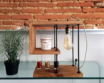 Lampe étagère en bois massif et métal, lampe à poser, luminaire bois style industriel