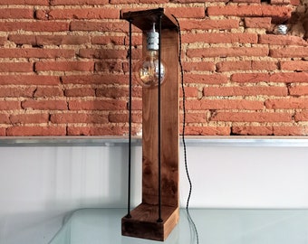 Lampe étagère en bois massif et métal, lampe à poser, luminaire bois style industriel