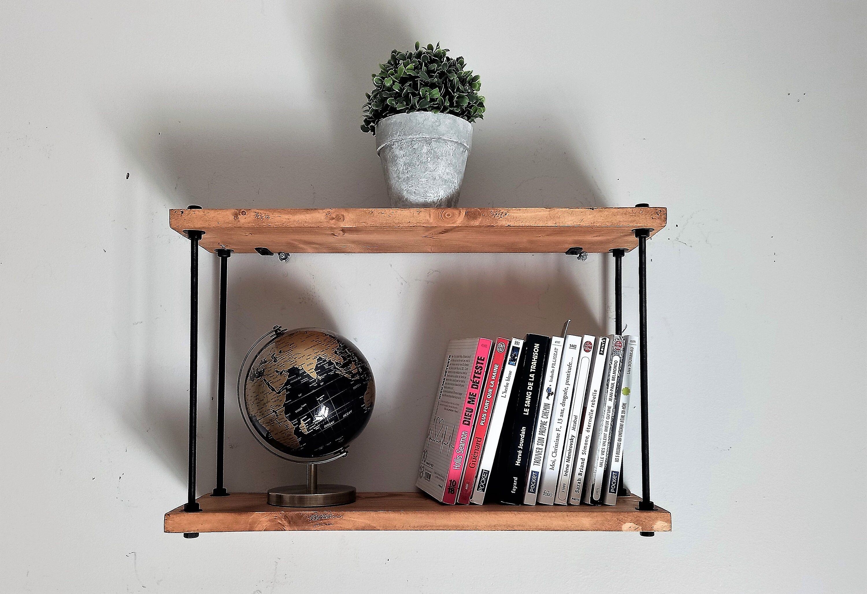 Etagère en Bois de Palettes Recyclées Style Industriel, Étagère Murale