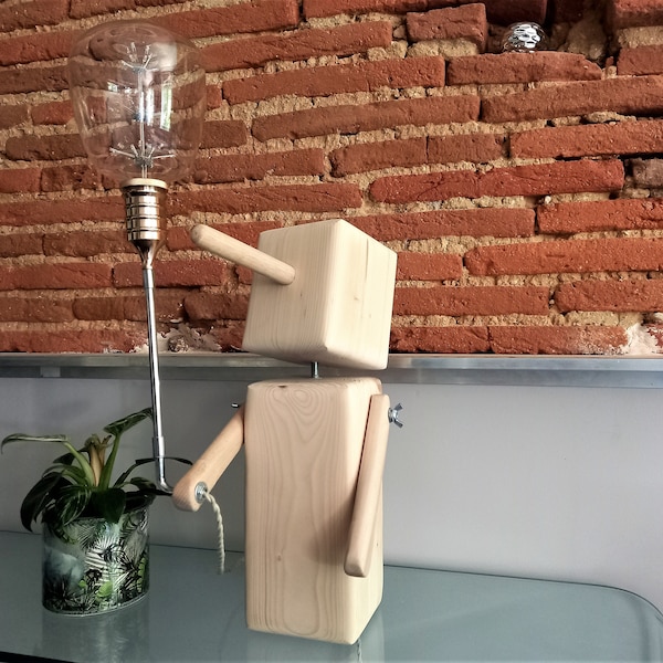 Lampe PINOCCHIO en bois, lampe à poser, lampe de chevet, luminaire bois, chambre enfant