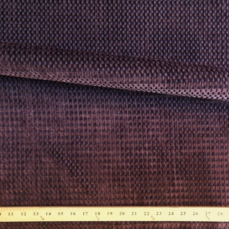 Red Wine Geometric Raised Cut Velvet Upholstery Fabric 54" afbeelding 2