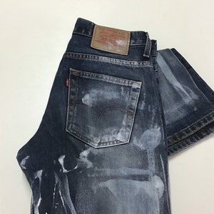 Vintage Levis 516 Stone wash hand painted. Size 29x34