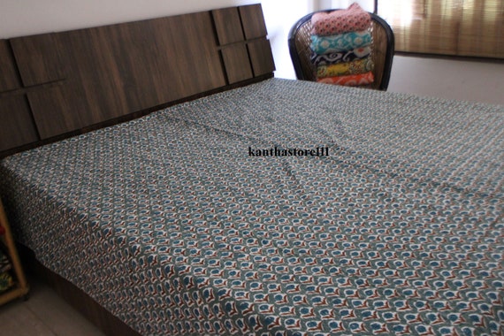 Floral Block Print Kantha Quilt Throw: Indian Cotton Bedspread - Queen/Twin