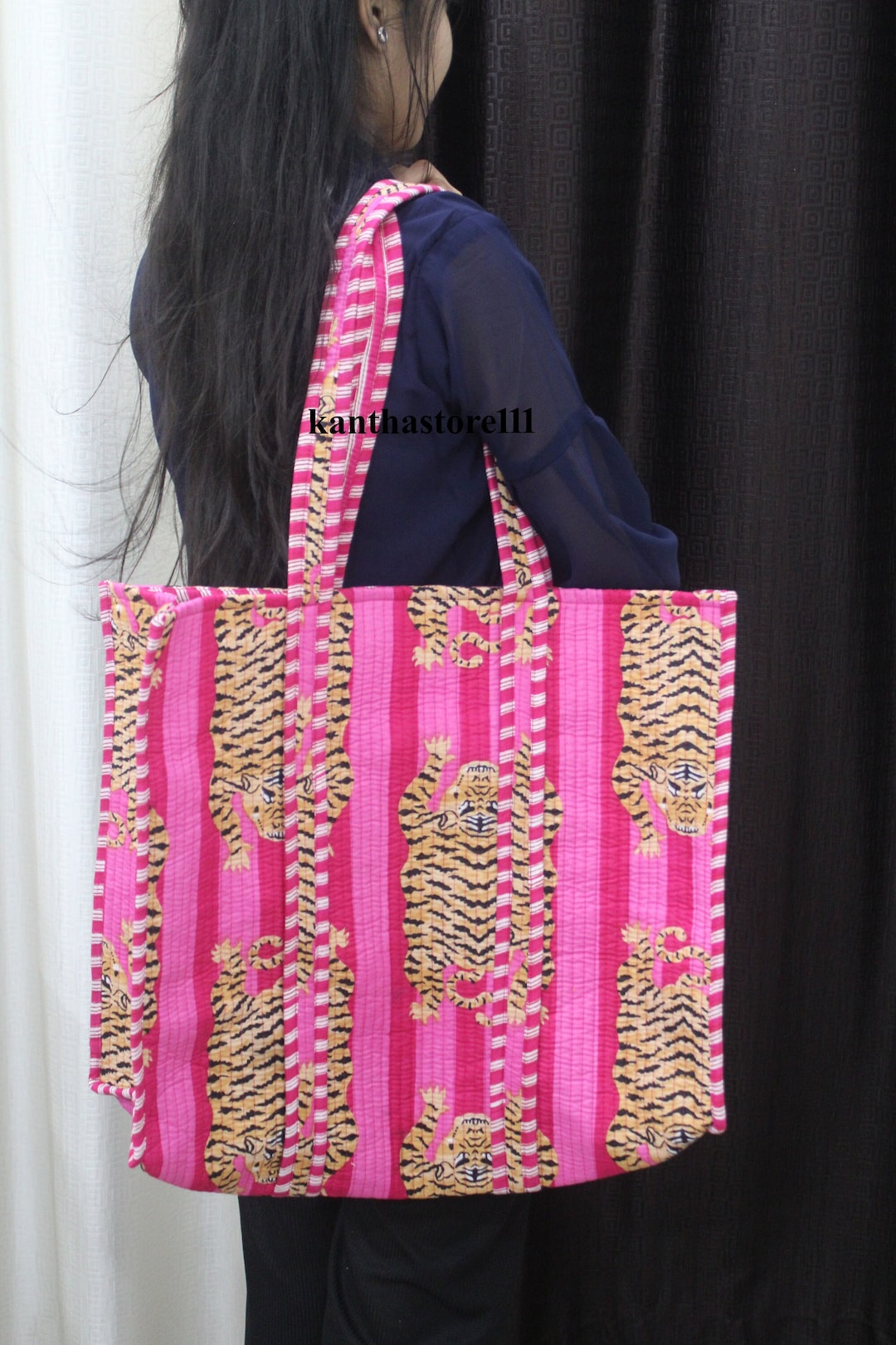 Women Retro Spliced Tiger Print Shoulder Bag