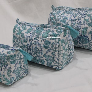 Neue Blumendruck Kulturtasche Indische gesteppte Kosmetiktasche handgemachte Boho Waschtasche