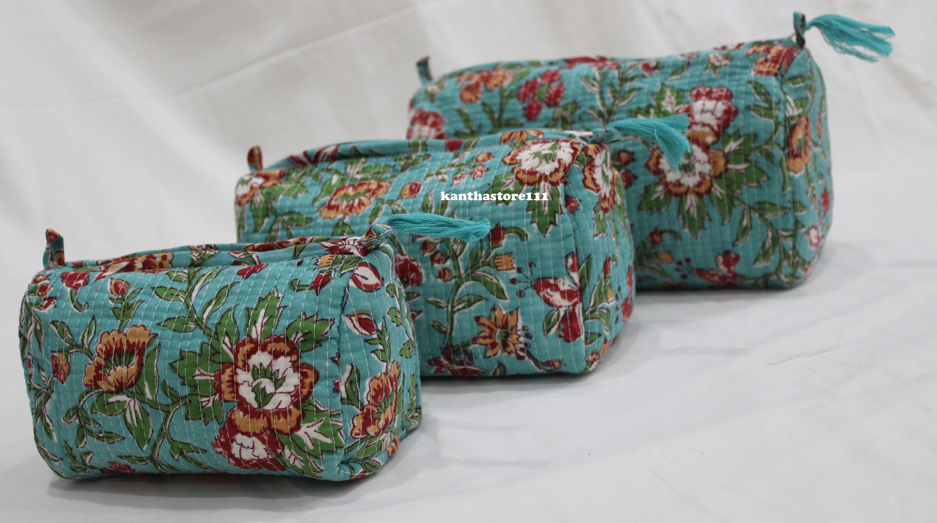 Gewatteerde shopper/schoudertas in marineblauw met bloemenprint
