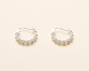 Sterling zilveren Daisy zilveren hoepels oorbellen, zilveren hoepels, handgemaakte sieraden