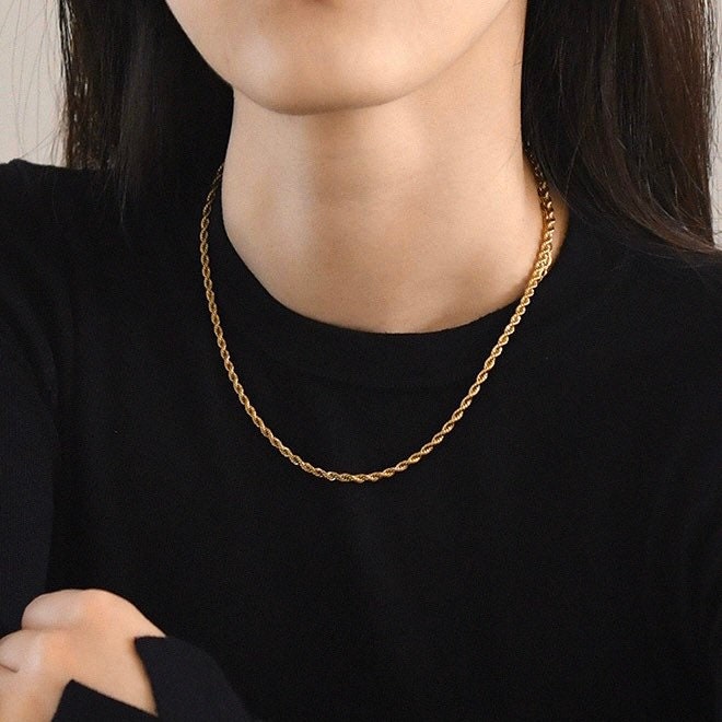 ミニマリスト 18K ゴールド メッキ ツイスト ロープ ネックレス
