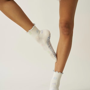 Smiley Face Grip Socks: Effortless Club Ruffle Trim Pilates Socks image 8