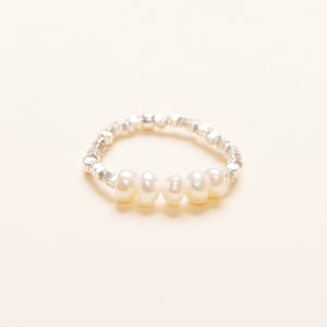 Sterling Silver Freshwater Pearl Silver Beaded Ring, Handmade Ring, Elastic Band Ring, Pearl Jewelry