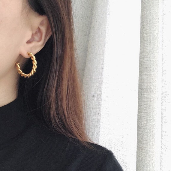 Boucles D'oreilles Créoles Torsadées Plaqué Or 18 Carats - Style Minimaliste Tendance