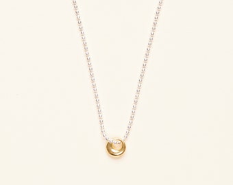 18K Gold Vermeil 925 Sterling Silver Stamped Circle Pendant Necklace, Small Charm Necklace, Silver Jewelry