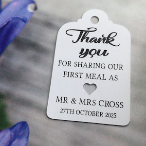 Obrigado personalizado por compartilhar nossa primeira refeição como Mr & Mrs Tag de dia especial Etiquetas para lembrancinhas de casamento Galinha Chá de bebê Batizado T716a