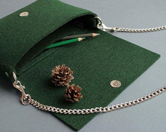 Crossbody chain