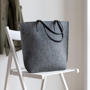 Tote Bag, Felt Bag, Women's Purse, Large Shopper, Merino Wool Felt, Shoulder Bag, Laptop Bag, Graphite Gray, Woolberry Bag.